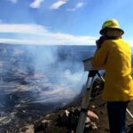 Kīlauea summit lava lake overflows onto Halema‘uma‘u floor