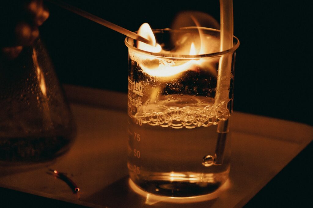 Fuego en un vaso de laboratorio