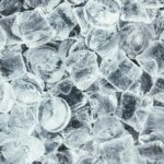 Agua en forma de hielo