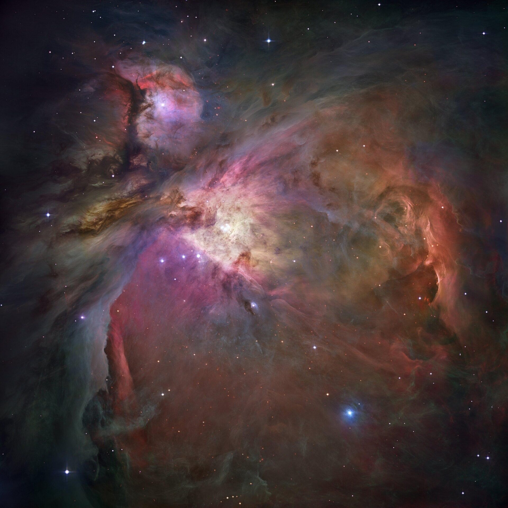 Una Nebulosa es Polvo y Gas