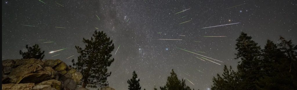 Vista de la lluvia de meteoros en el Parque Nacional de Sequoia, por NASA