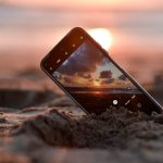 Un smartphone contiene procesadores que utilizan la tecnología nanométrica.